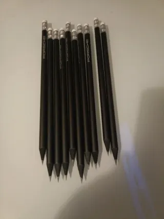 Lápis Preto Vendo 10 por 15 euros