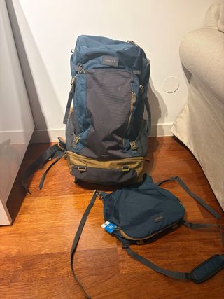 Mochila Forclaz Travel 500 70+6L Azul/Gris