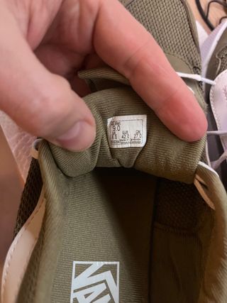 Zapatillas Vans Verdes y Blancas con 2 usos