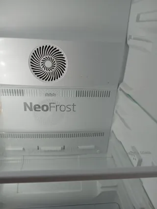 Frigorífico Beko 4 años de antigüedad