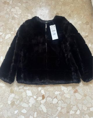 Abrigo pelo Zara. A ESTRENAR!!