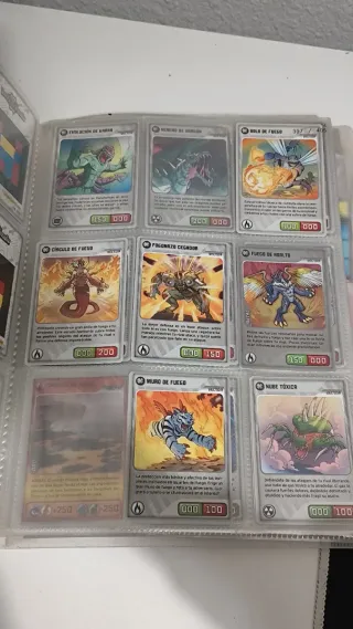 Invizimals Desafíos Ocultos Panini