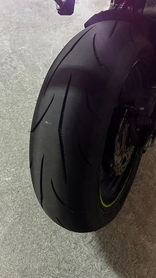 Kawasaki Z900 Full Negra y Verde