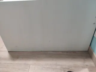 Cama individual con otra plegable de bajo