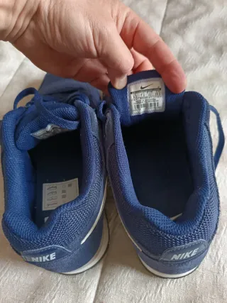 Zapatillas Nike Azules y Blancas