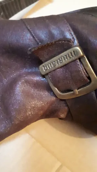 Botines de tacón con hebillas