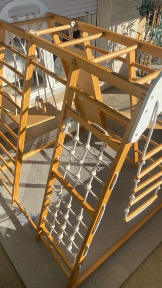 Parque infantil de madera