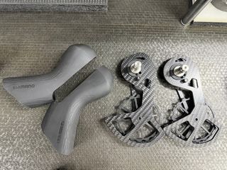 Grupo Shimano Ultegra R8000 Mecânico 11V