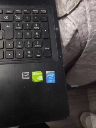 Portátil Lenovo Negro