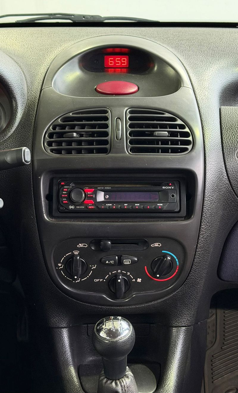 Peugeot 206 1.4 XR 2001, foto 15