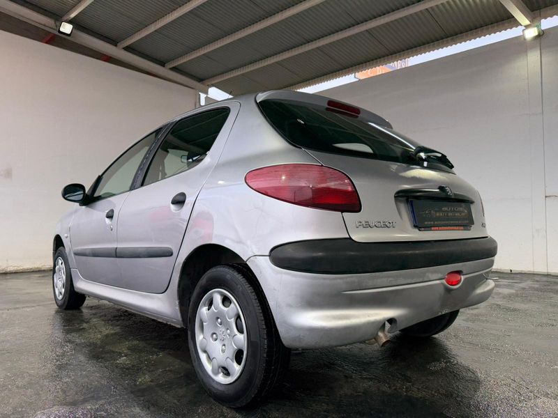 Peugeot 206 1.4 XR 2001, foto 21