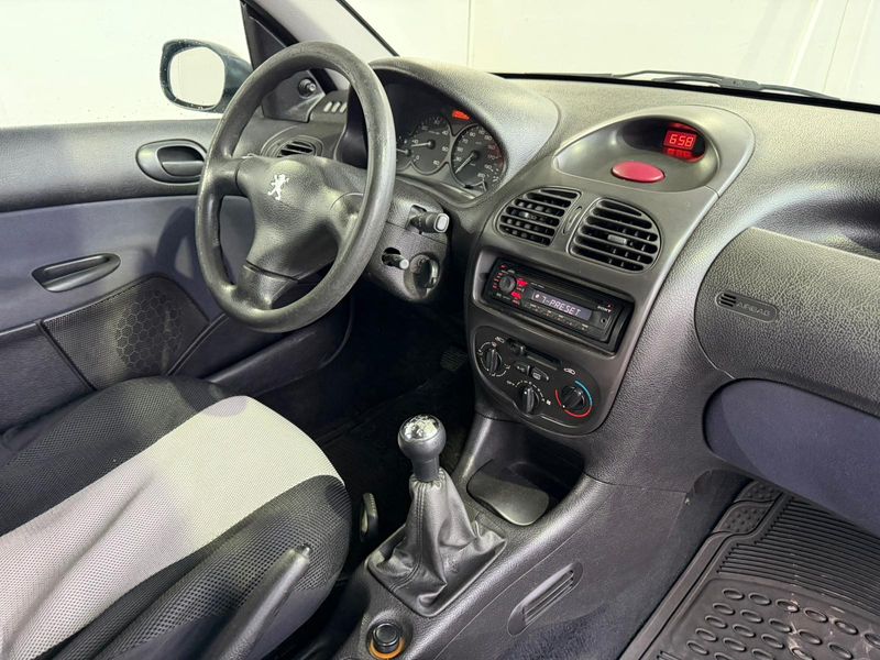 Peugeot 206 1.4 XR 2001, foto 29