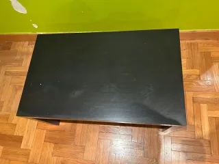 Sofá modular, mesa y mueble de salón