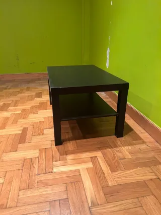 Sofá modular, mesa y mueble de salón