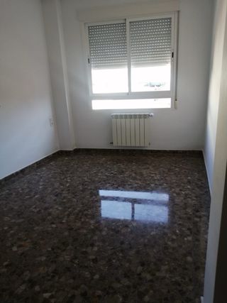 Se alquila piso en barrio san pablo albacete
