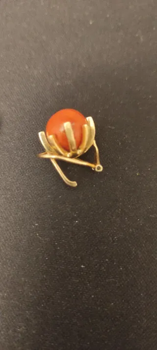 Pendientes Oro 18kts con bolas de Coral