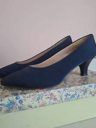 Scarpe con tacco blu