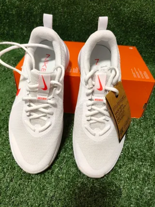 Nike MC Trainer 3 Mujer Talla 42