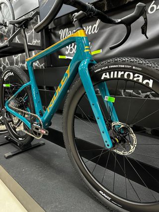 BICICLETA DE GRAVEL RIDLEY KANZO ADVENTURE