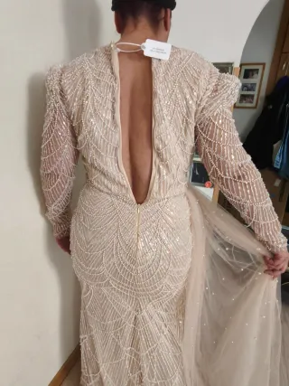 Vestido de fiesta bida beige y plateado