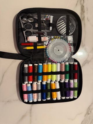 Kit de Costura Completo con Hilos y Accesorios