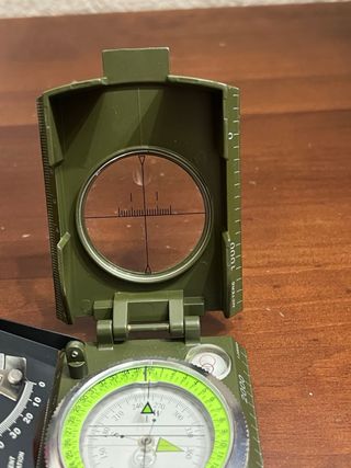 Brújula Militar Profesional con Clinómetro