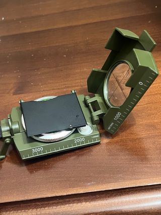 Brújula Militar Profesional con Clinómetro