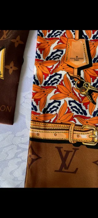 Foulard Louis Vuitton