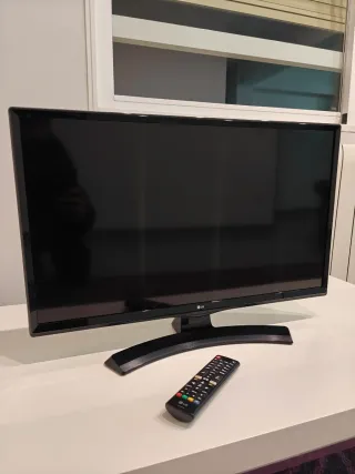 Televisor LG 28 Smart TV Negro