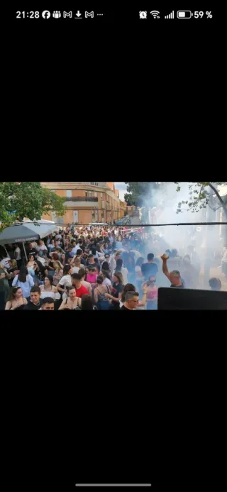 Equipo y DJ para eventos y bodas