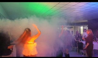 Equipo y DJ para eventos y bodas