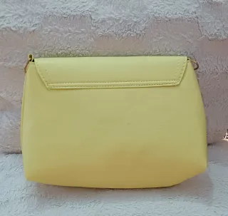 Bolso amarillo