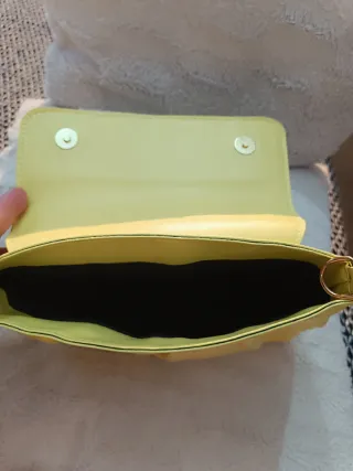 Bolso amarillo
