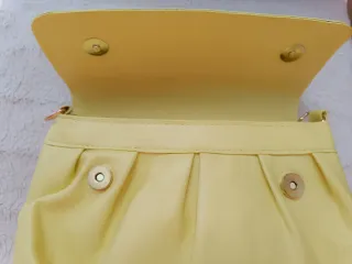 Bolso amarillo