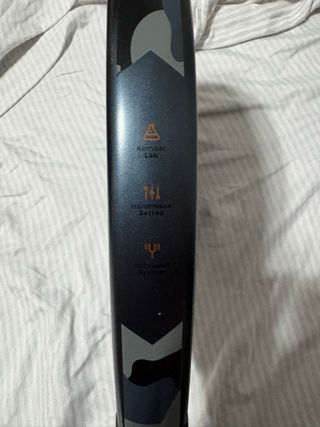 Pala de pádel Kombat Ulises