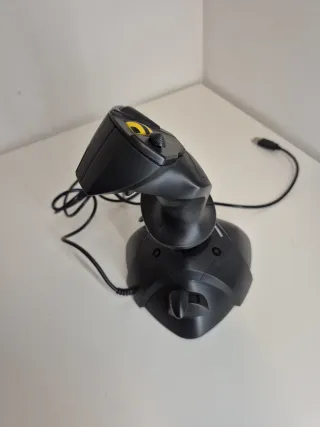 Joystick Thrustmaster USB
