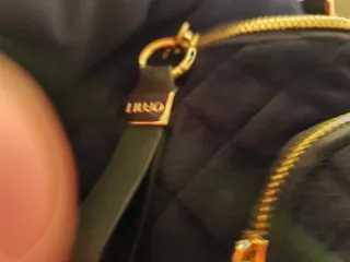 Riñonera Liu Jo negra acolchada