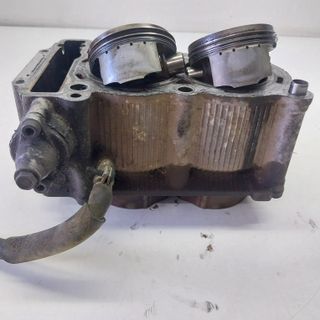 Cilindro e pistoni Yamaha TMAX 500 01-03