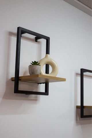 Alquilo habitación/oficina   Hay tres diponibles