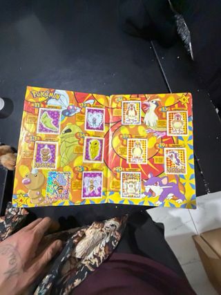 Album Pokemon con figurine