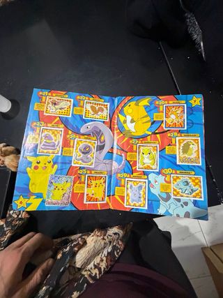 Album Pokemon con figurine