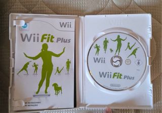 Wii Fit Plus con Tabla y Funda