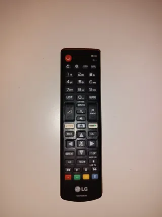 TV LG 24" LED – Full HD & Smart Tv