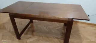 Mesa de comedor extensible de madera