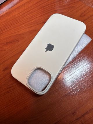 Funda iPhone 15 Blanca Silicona Apple