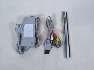 Consola Wii + Accesorios + Mario Kart Wii.