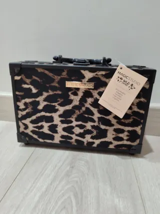 Maletín Maquillaje Magic Studio Precintado