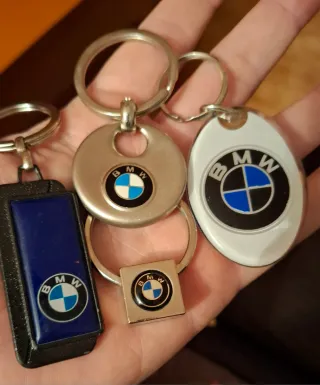 Lote 4 Llaveros BMW diferentes tipos y materiales