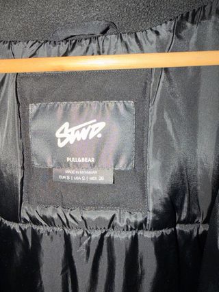 Plumífero negro Pull&Bear