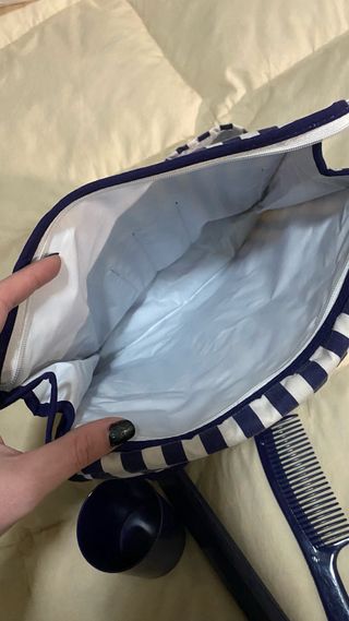 Neceser de viaje rayas azul y blanco